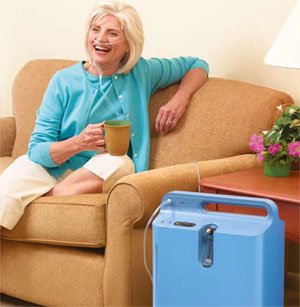 Philips Respironics Everflo - Concentrador de oxígeno (350 W, 0.5-5 l/min, 5.5 PSI), color azul claro