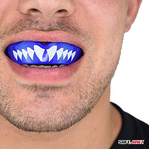 SAFEJAWZ Protector bucal Adultos y niños para Todos los Deportes de Contacto, incluidos Rugby, MMA, Artes Marciales de Kickboxing, Judo, Hockey y Boxeo (Shark, Júnior (hasta 11 Años))