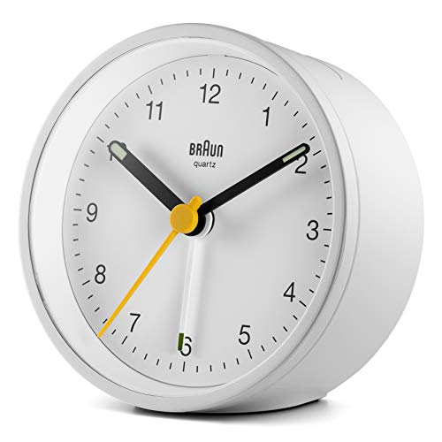 Braun BC-12-W Reloj despertador clásico analógico, alarma creciente, función snooze, luz de fondo, agujas luminosas, segundero amarillo de fácil lectura, color blanco