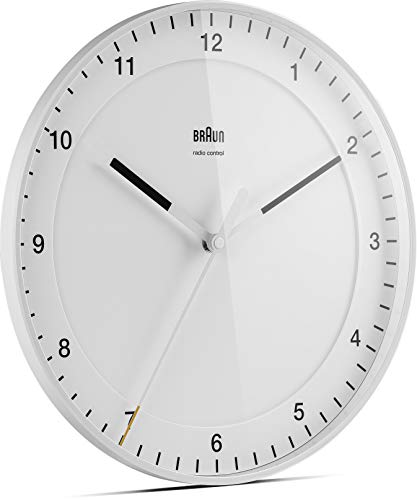 Braun Reloj de Pared clásico controlado por Radio Zona con Hora Central Europea (DCF) con Movimiento de Agujas silencioso, de fácil Lectura diámetro del 30 cm en Blanco, Modelo BC17W-DCF.