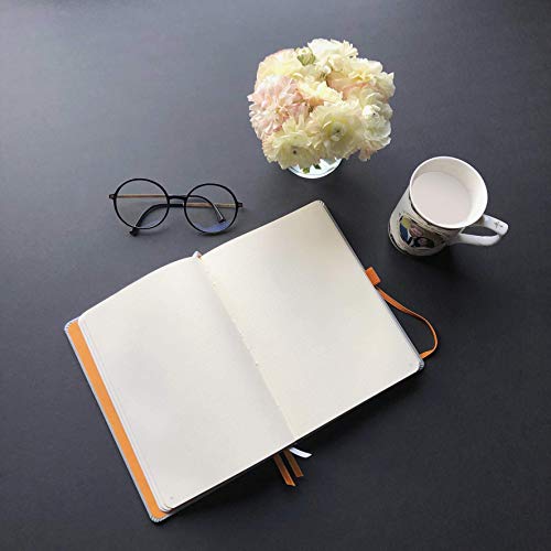Clairefontaine 118775C – Un cuaderno RHODIARAMA Goalbook reborde rígido 14, 8 x 21 cm, 240 páginas de puntos pequeños (DOT), papel marfil numerado 90 g, cierre elástico y portabolígrafos, tapa beige
