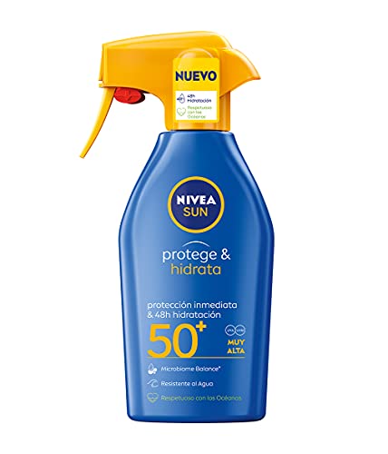 NIVEA SUN Protege & Hidrata Spray Solar FP50+ (1 x 300 ml), protector hidratante y resistente al agua con protección UVA/UVB, protección solar muy alta en formato pistola