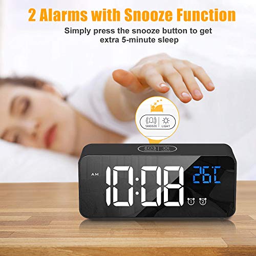 OPAMOO Reloj Despertador Digital, Reloj Despertador Digital LED 2 Alarma Control de Voz 4 Brillo Ajustable 13 Música Despertadores Digitales con Temperatura 12/24 Horas Puerto de Carga USB