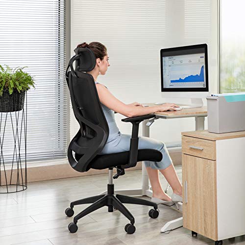 SONGMICS Silla de Oficina, Silla Ergonómica, Silla de Escritorio con Apoyo Lumbar, Mecanismo de Inclinación, Apoyabrazos Regulables y Apoyacabezas, Negro OBN53BK
