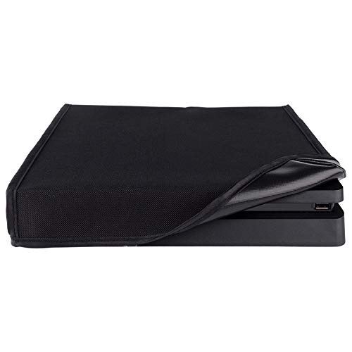 eXtremeRate Prueba de polvo para PS4 Consola Funda Cubierta Protectora Horizontal Diseño de doble capa Forro Corte Preciso Fácil de Acceso los cables Guardapolvo para Playstation 4 Slim Consola(Negro)