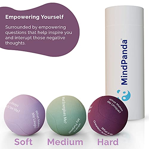 Paquete de bolas antiestrés MindPanda 3X | Tri-Density para terapia de ejercicio manual - Fragancia para un enfoque adicional - Afirmaciones motivacionales (Pink- Empowering Stress Balls)