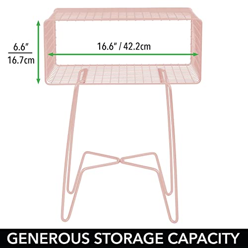 mDesign Mesita auxiliar de metal pequeña – Elegante mesa auxiliar vintage para el salón o el dormitorio – Mesa de centro con moderno diseño de horquilla – rosa claro