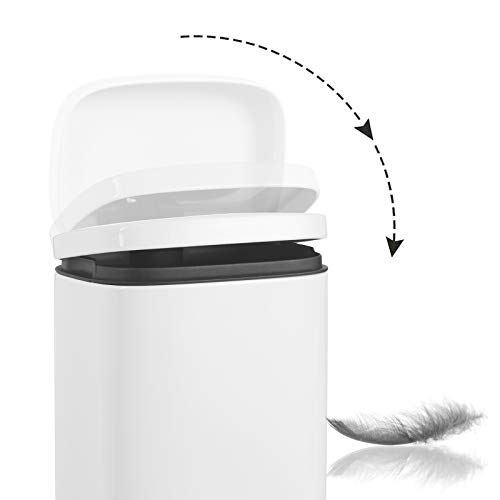 SONGMICS Cubo de basura de 5 litros con pedal, rectangular, cierre suave, exterior de acero, interior de plástico, color blanco, 29 x 20,8 x 14,2 cm