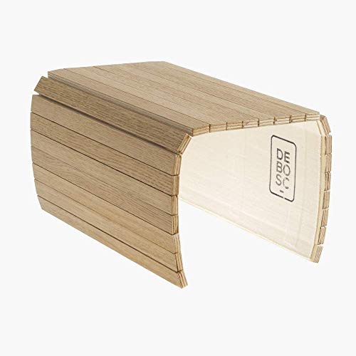 Bandeja adatable al brazo del sofá, sillón o butaca, plegable, portátil, proporciona espacio útil para dejar la copa, taza o vaso. Reposablazos, portavasos. Mesa auxiliar de roble