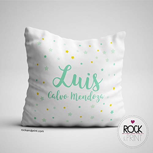Cojín guardería personalizado 40x40 cm. Incluye relleno. Nombre y estrellas. Elige el color del diseño. Regalo nacimiento, recién nacido, bebe. Cojines infantiles originales.