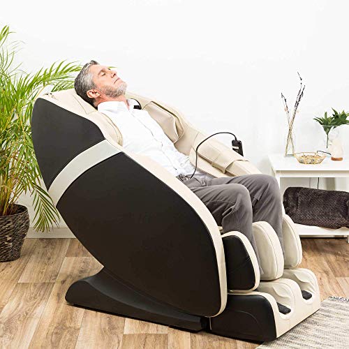 Karma® Sillón de Masaje 2D - Beige (Modelo 2021) - 6 programas de Masaje Profesional, Presoterapia, Termoterapia, Reflexoterapia pies, Gravedad “Cero”, Espacio “Cero”, Sonido Envolvente 3D, Bluetooth