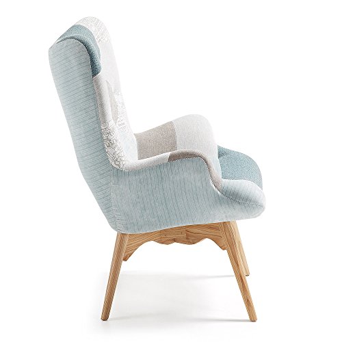 Kave Home - Butaca Kody Azul Patchwork con reposabrazos y Patas de Madera Maciza de Haya Natural