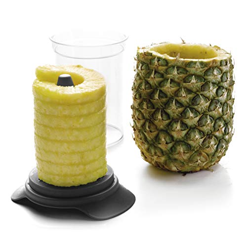 Lacor Cortador y Pelador de Piña con Bote, Cortapiñas 3 en 1, Incluye Recipiente de plástico Libre de BPA, Apto para el lavavajillas, Acero Inoxidable 18/10, Negro, Diámetro: 9 cm