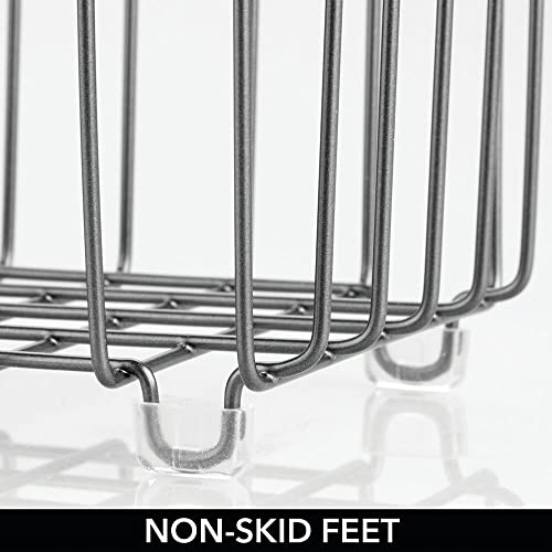 mDesign Cesta de almacenaje en metal con asas integradas – Caja organizadora pequeña con atractivo diseño en malla de alambre – Ideal como organizador de baño para cosméticos – gris oscuro