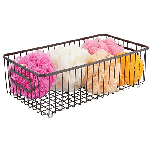 mDesign Cesta de almacenaje en metal con asas integradas – Gran caja organizadora con atractivo diseño en malla de alambre – Ideal como organizador de baño para cosméticos – color bronce