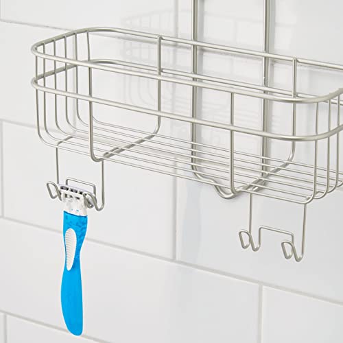 mDesign Estantería de ducha para colgar sin taladro – Estantería metálica con cesta de almacenaje y 4 ganchos – Estantería para ducha ampliable – Ideal para ahorrar espacio en la ducha – plateado mate