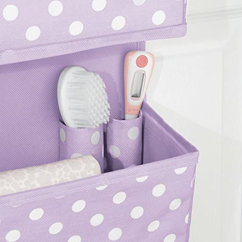 mDesign Juego de 2 estantes Colgantes de 3 Bolsillos para Cuarto Infantil – Sistema de almacenaje para Zapatos y Ropa en Fibra sintética – Organizador Colgante con diseño de Puntos – Violeta/Blanco