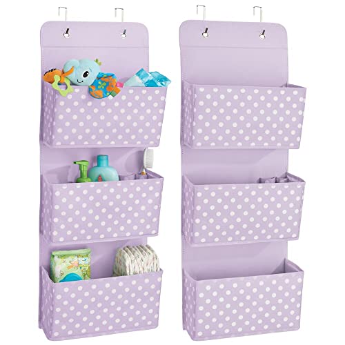 mDesign Juego de 2 estantes Colgantes de 3 Bolsillos para Cuarto Infantil – Sistema de almacenaje para Zapatos y Ropa en Fibra sintética – Organizador Colgante con diseño de Puntos – Violeta/Blanco