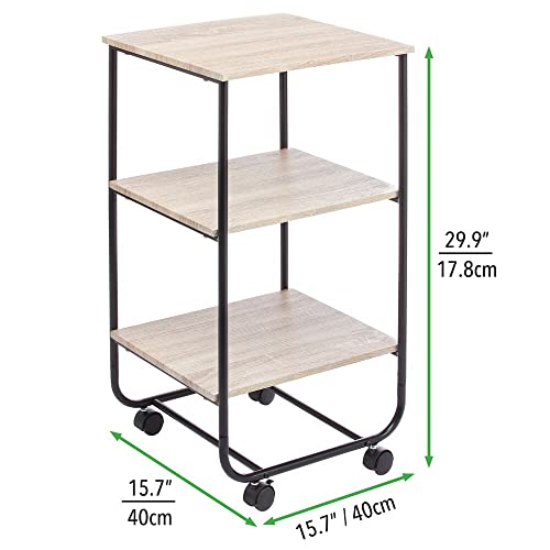 mDesign Mesita auxiliar con ruedas – Moderna estantería de madera con 3 baldas – Práctico mueble con estantes para cuarto de baño, cocina o habitación infantil – color natural/negro