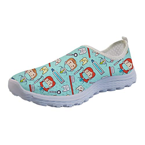 Showudesigns Deportivos Enfermera Sanitarias Nurse Zapatillas sin Cordones con Estampado de Enfermera para Mujer Zapatillas de Caminar Planas de Malla Transpirable Casual Zapatos Talla 40