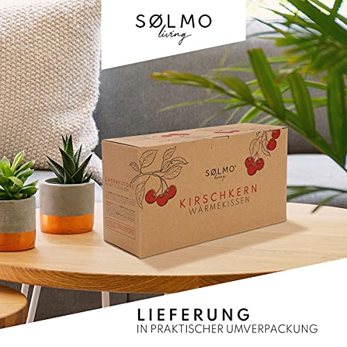 Sølmo I Cojín de huesos de cereza para el microondas, calentador de riñones para mujer, cojín de calor y frío, bolsa de agua caliente natural, cojín de granos para niños (rojo cereza, 24 cm x 26 cm)