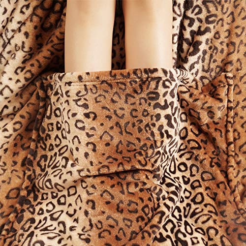softan Manta de con Mangas y Bolsillos de Pies para Adultos, Hombres y Mujeres, Ligera Manta de Franela Suave con Mangas,Gancho y Bucle Ajustable, 186X130CM, Leopardo (Bolsillo de Canguro)
