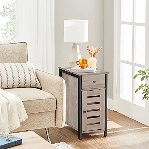 VASAGLE Mesa Auxiliar con Cajón, Mesa de Extremo Estrecho de 30 cm para Espacios Pequeños, Puerta con Persiana, Marco de Metal, Estilo Industrial, Greige y Negro LET066B02