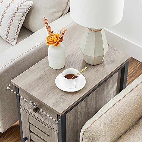 VASAGLE Mesa Auxiliar con Cajón, Mesa de Extremo Estrecho de 30 cm para Espacios Pequeños, Puerta con Persiana, Marco de Metal, Estilo Industrial, Greige y Negro LET066B02